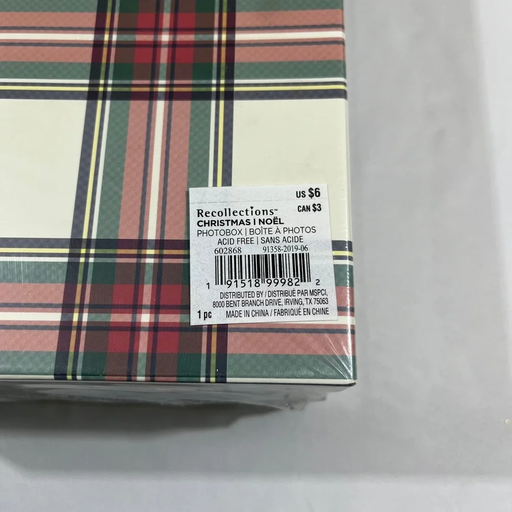 Recollections Photo Box Green Plaid Happy Holidays Snowflake New and Sealed